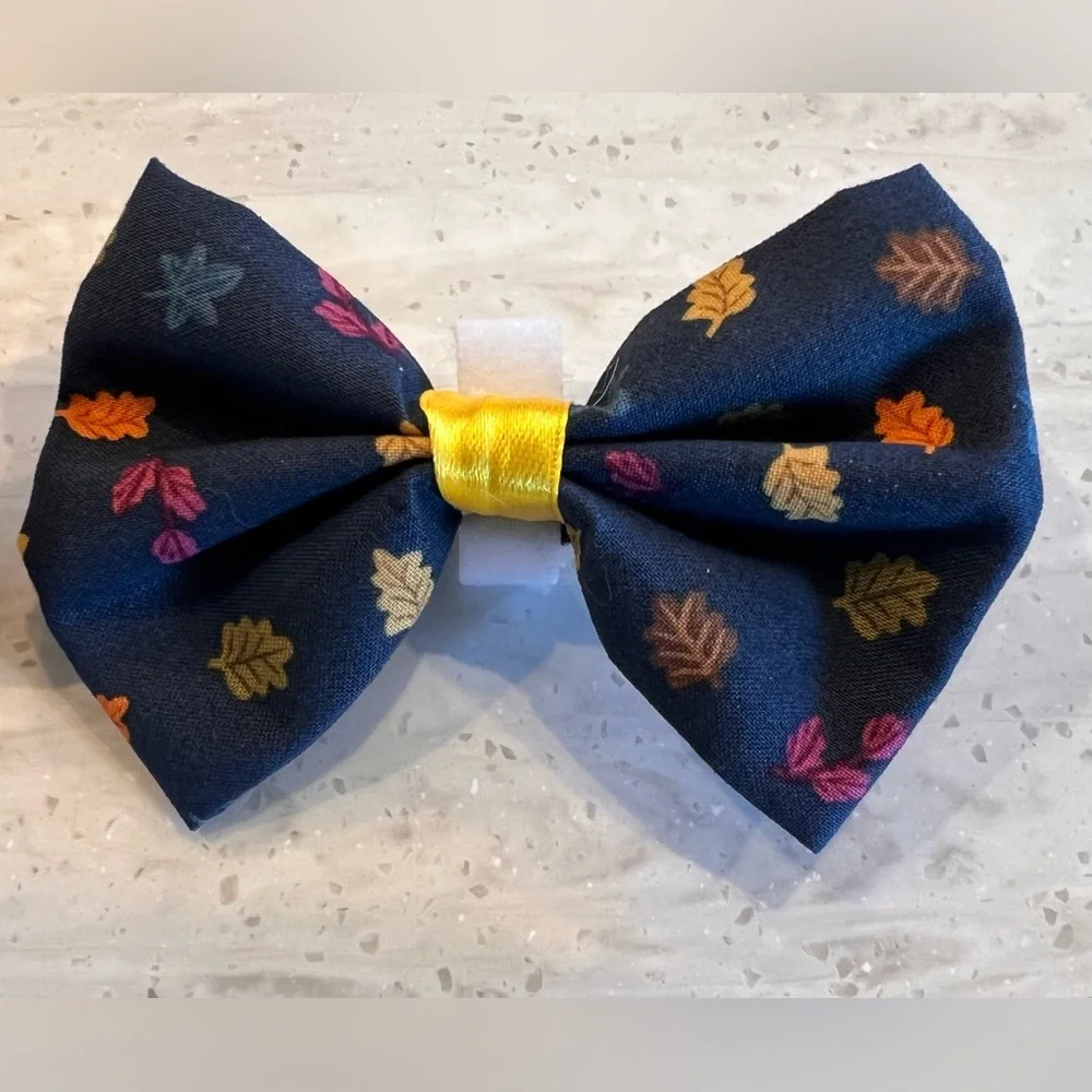Elegant Dog Bow Tie Set - Autumn Leaves Design
